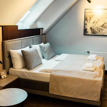 Otel Heidelux *